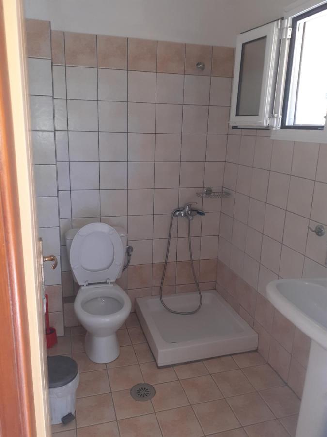 Alexios Apartments Perdika  Eksteriør billede